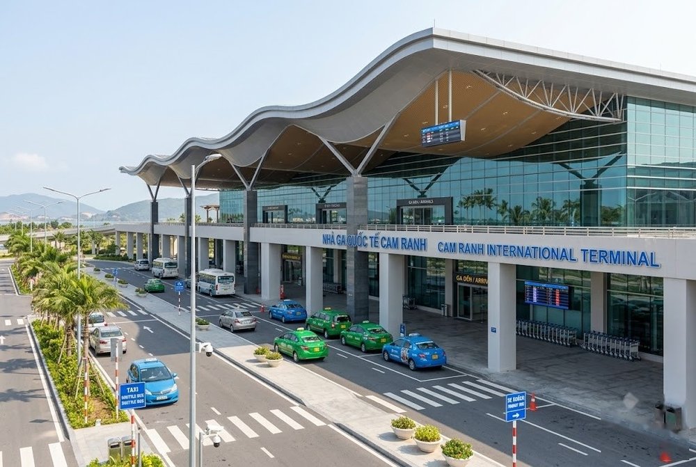 나트랑 공항 픽업 완벽 가이드: 그랩·택시·셔틀버스 요금과 소요시간 비교